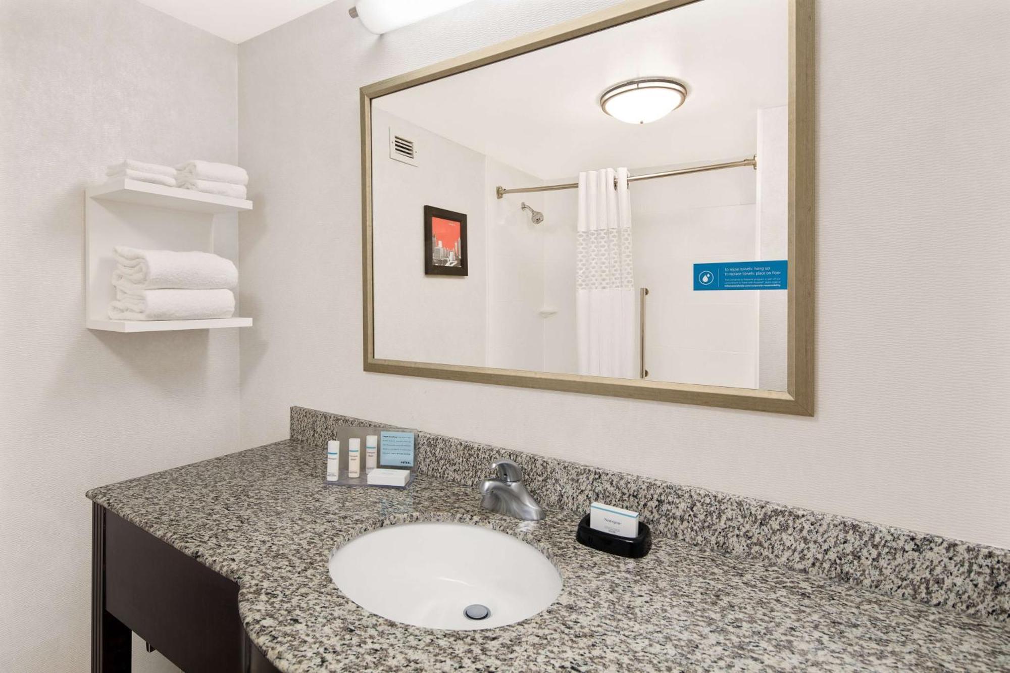 Hampton Inn Atlanta-Georgia Tech-Downtown Exterior photo